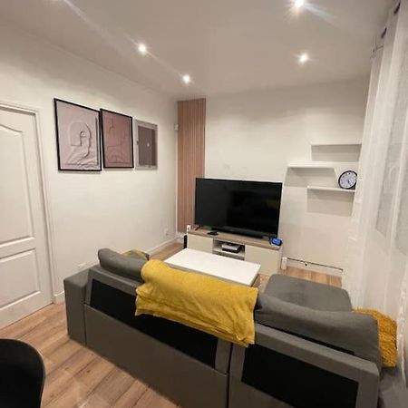 Charmant Appartement Americain แซงต์-เดอนี ภายนอก รูปภาพ