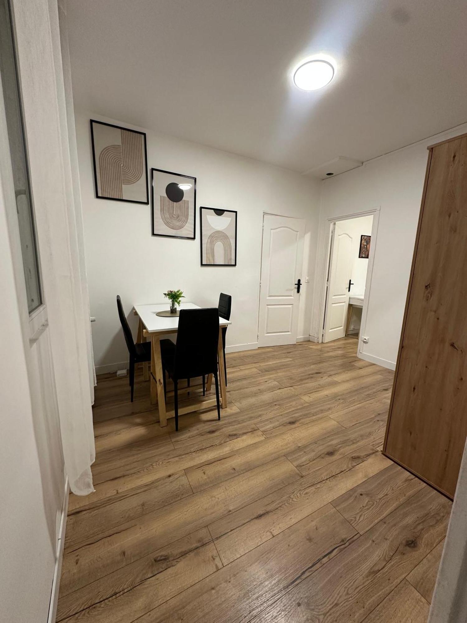 Charmant Appartement Americain แซงต์-เดอนี ภายนอก รูปภาพ